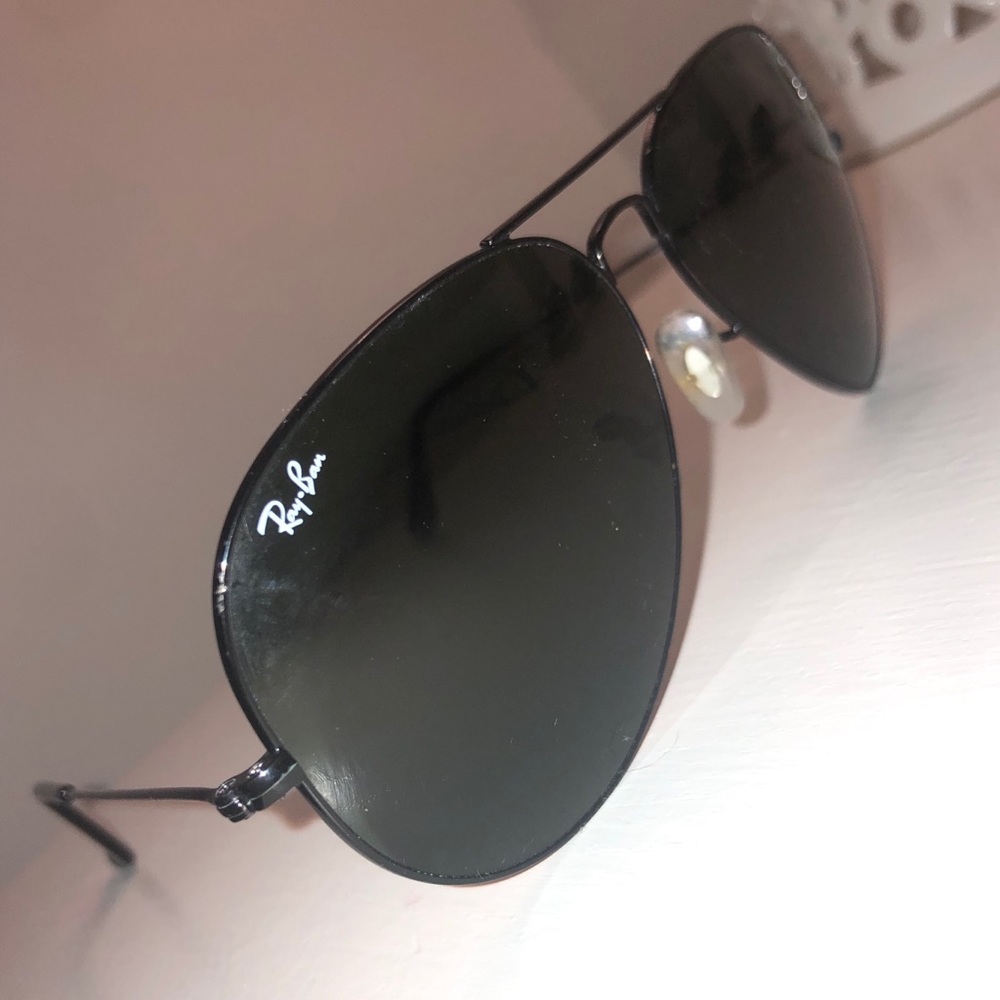Large Black Ray Ban Aviators